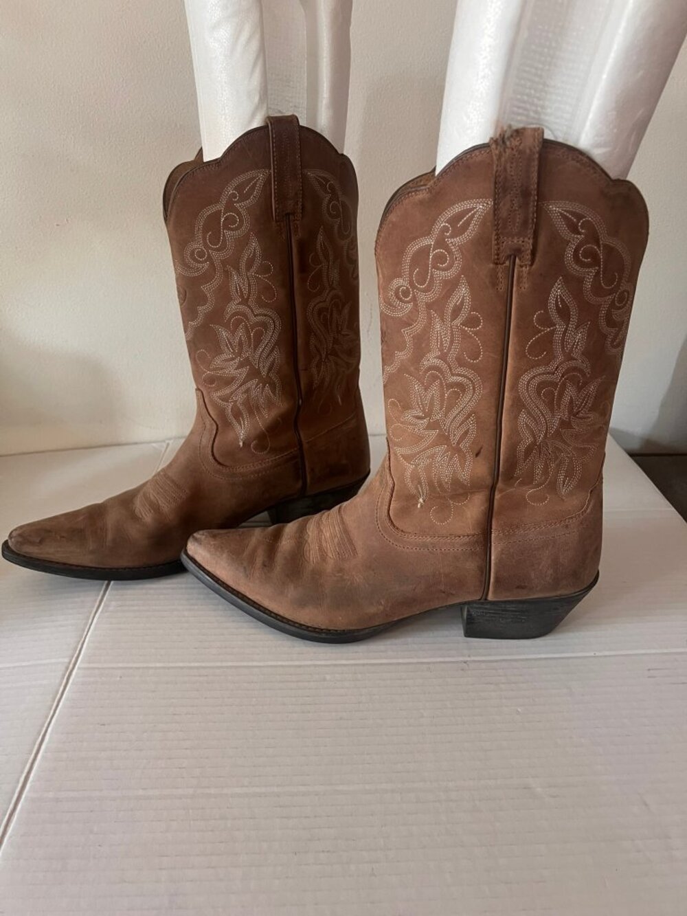 WOMENS ARIAT HERITAGE J TOE WESTERN COWGIRL BOOTS SIZE 9.5